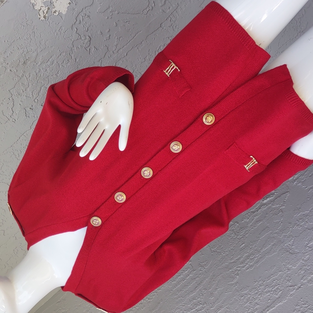 DYLANI Knitwear Ladies Luxury Sweater w/Gold Accents